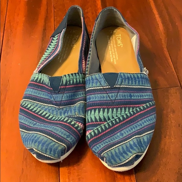 Tom’s - Picture 1 of 4